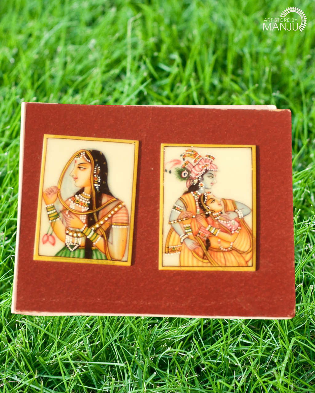 Bani Thani Miniature Art Pendant (3.5 cm x 5 cm)