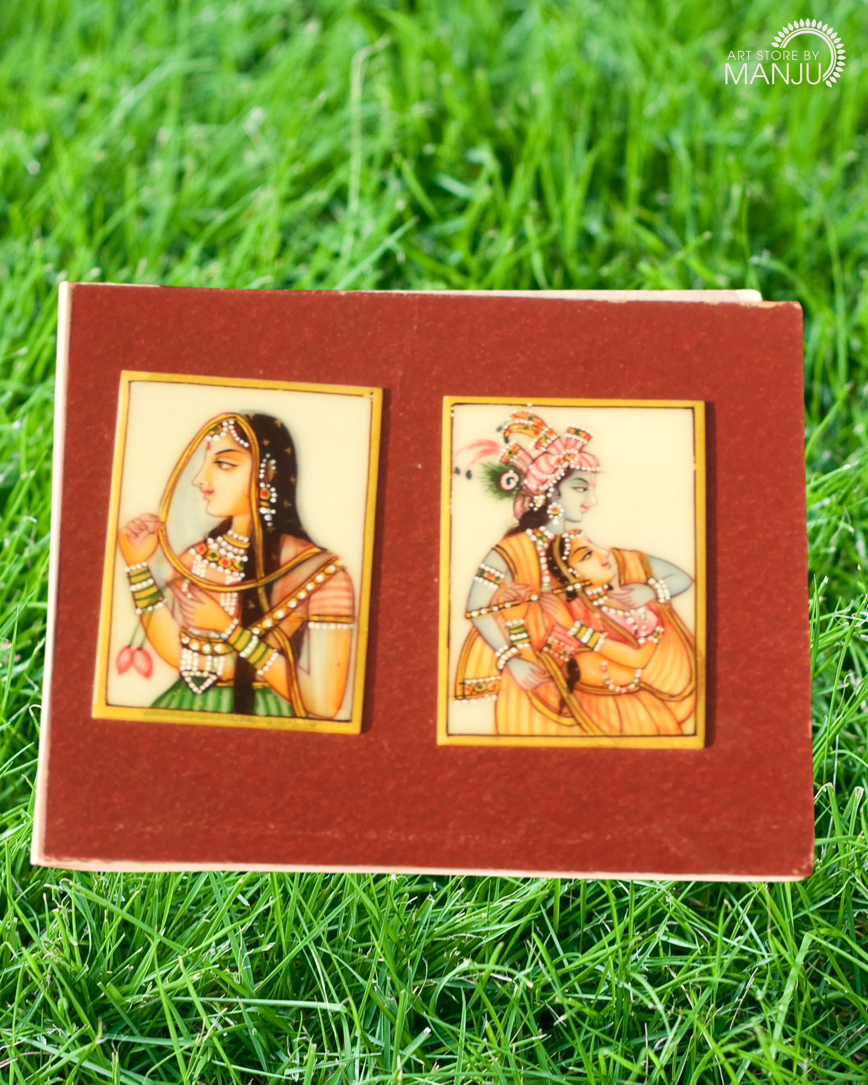 Bani Thani Miniature Art Pendant (3.5 cm x 5 cm)