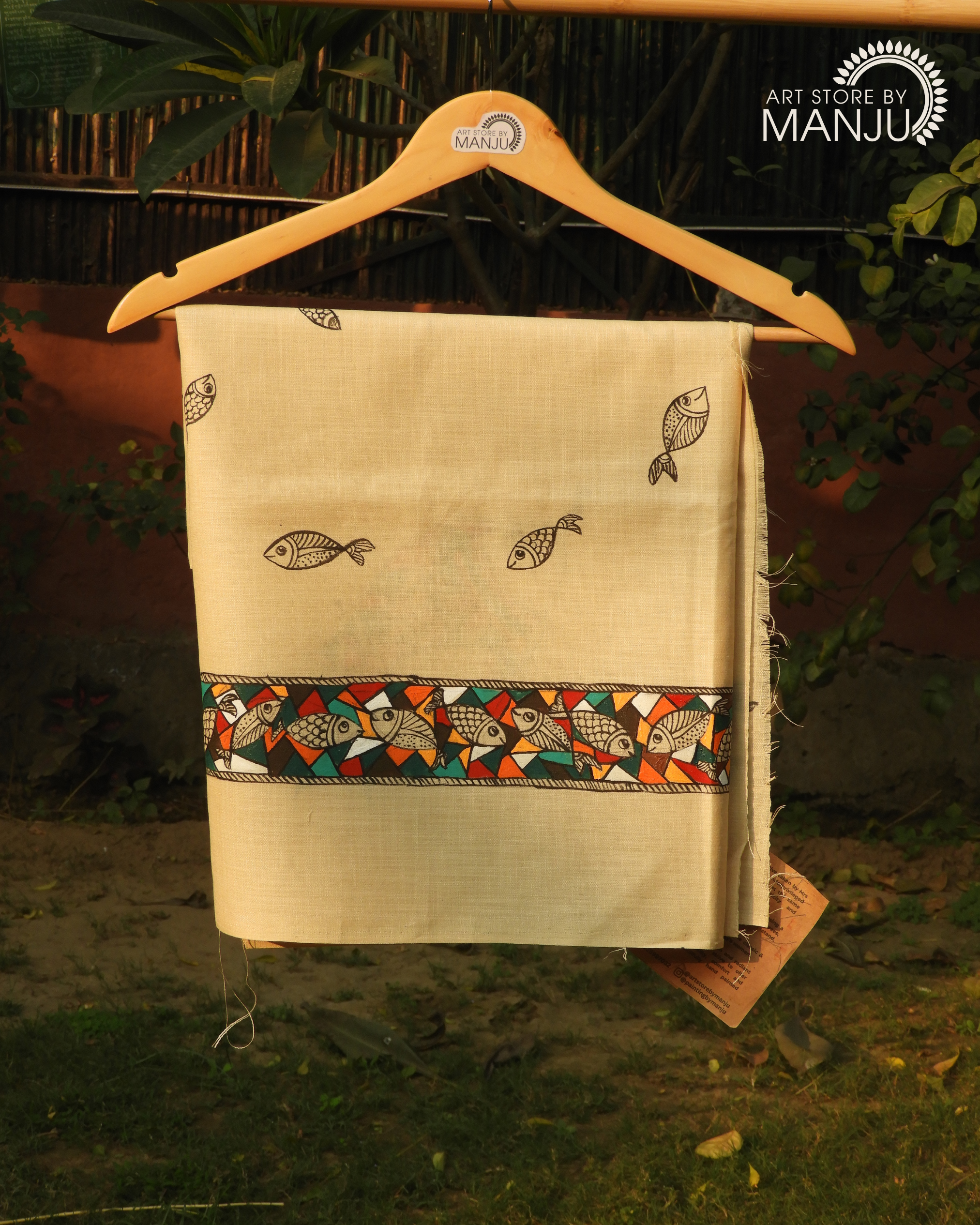 Gond Rangeen Macchli Blouse (unstitched)