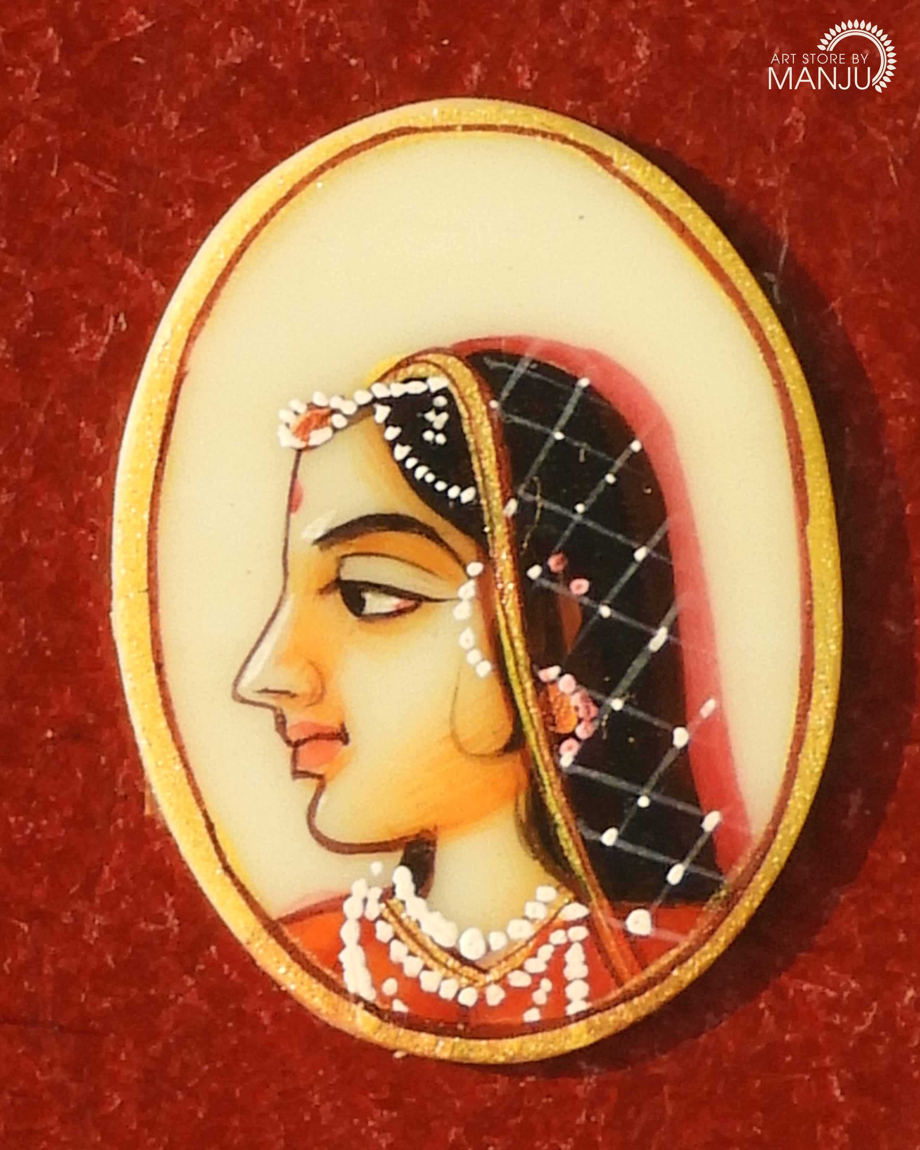 Bani Thani Ivory Miniature Pendant Set (3 Pieces)